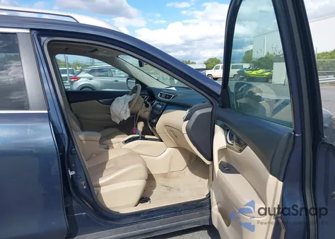 2015 Nissan Rogue S/Sl/Sv z USA, uszkodzony, nr VIN 5N1AT2MT6FC805676